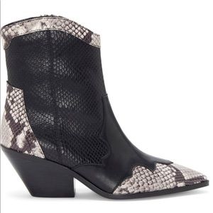 Vince Camuto Jaiden leather booties